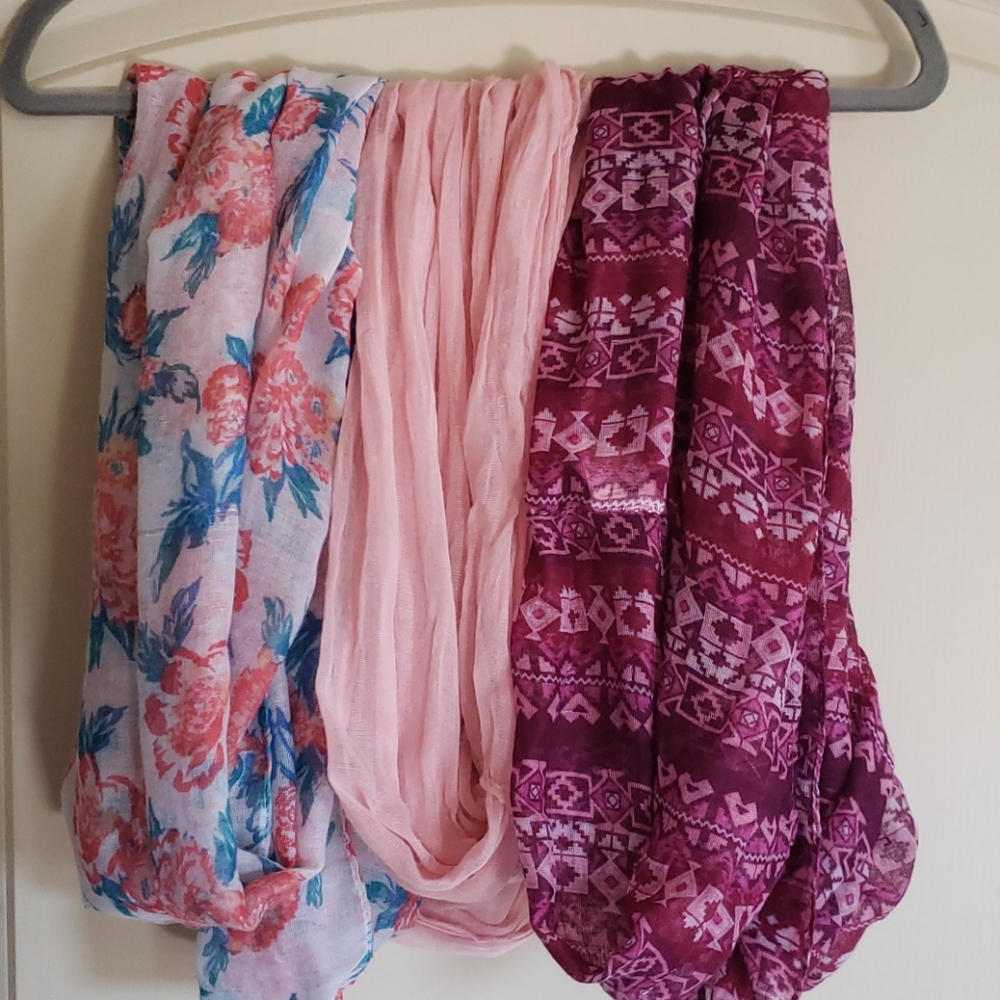 Infinity scarfs